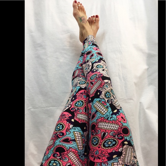 Sugar skull buttery soft leggings - Picture 4 of 6